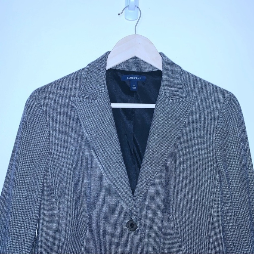 EUC Lands’ End Wool Blend Two Button Blazer - Picture 3 of 8